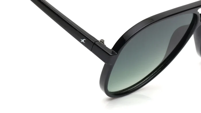 Green Colored Lens Aviator Shaped Sunglasses P532GR2V - Image 5