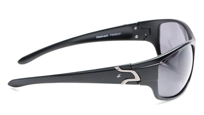 Black Sporty Polarized Sunglasses for Men - Image 4